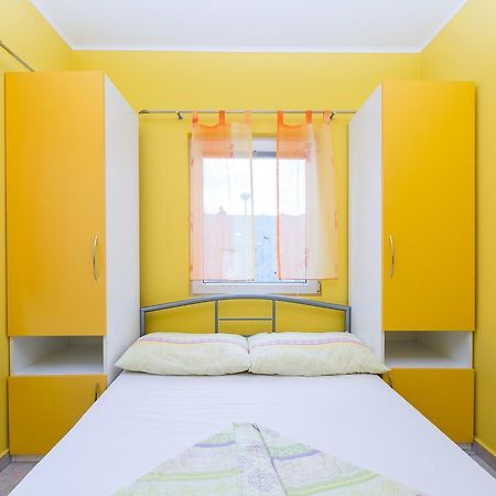 Apartments Mahnet Vir Εξωτερικό φωτογραφία