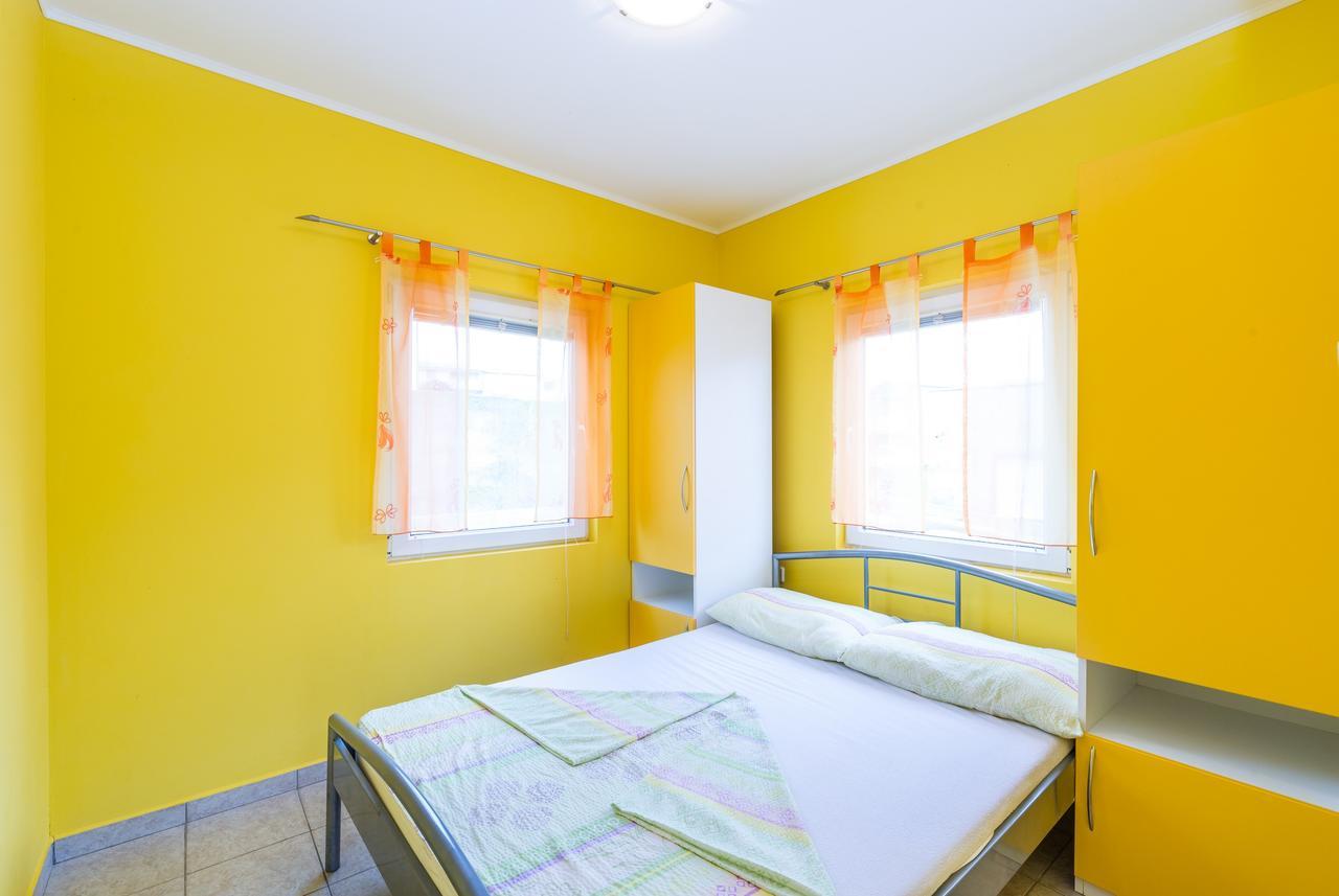 Apartments Mahnet Vir Εξωτερικό φωτογραφία