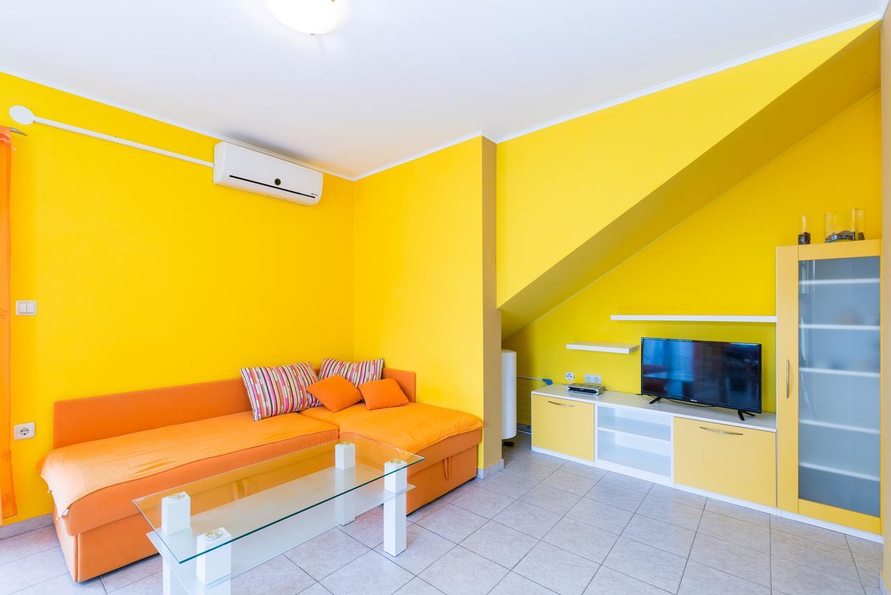 Apartments Mahnet Vir Εξωτερικό φωτογραφία