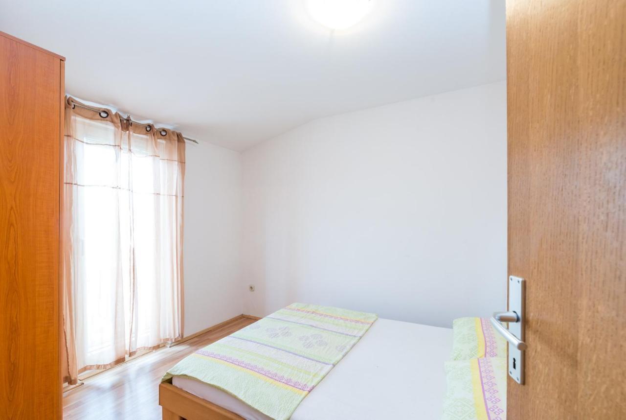 Apartments Mahnet Vir Δωμάτιο φωτογραφία