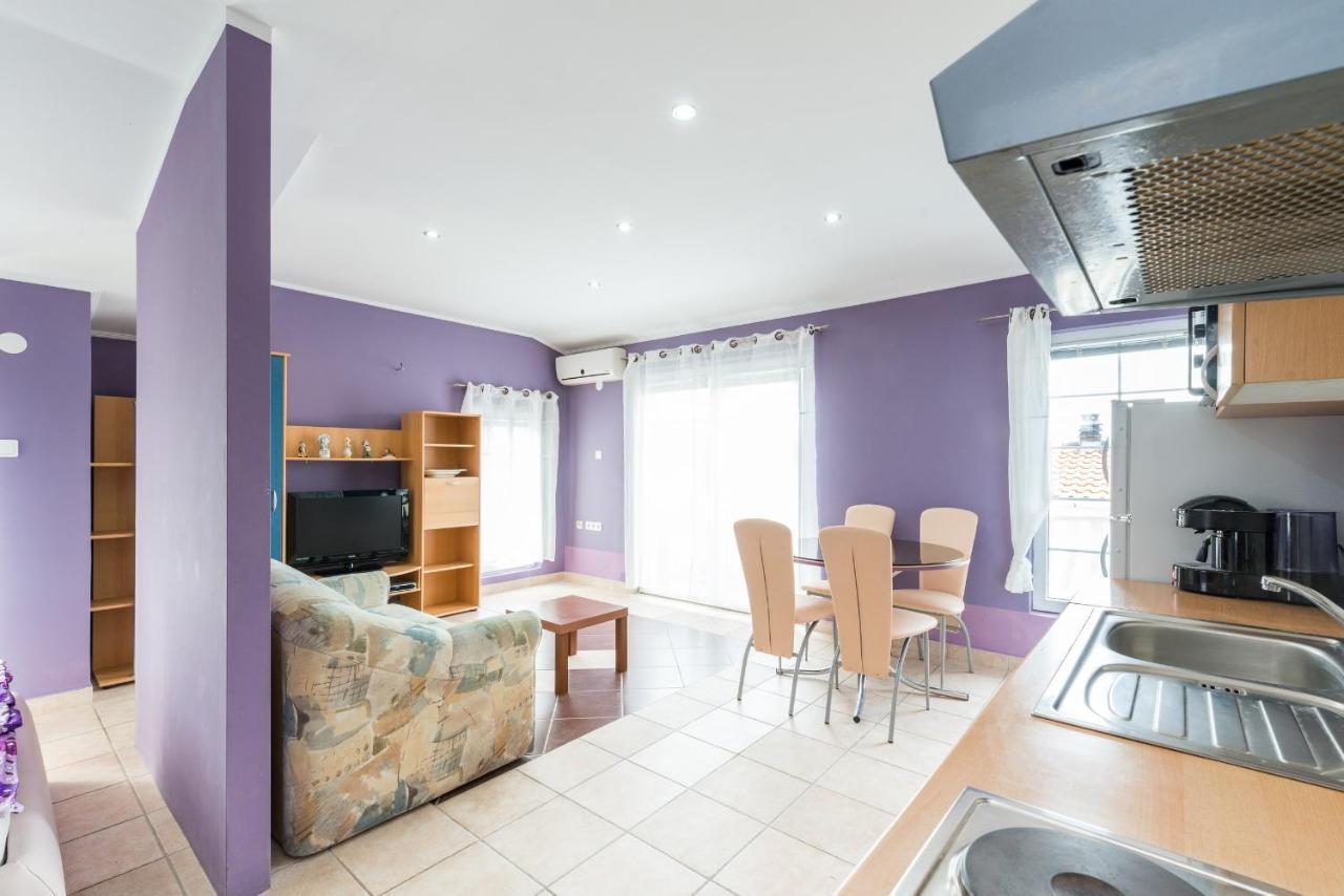 Apartments Mahnet Vir Δωμάτιο φωτογραφία