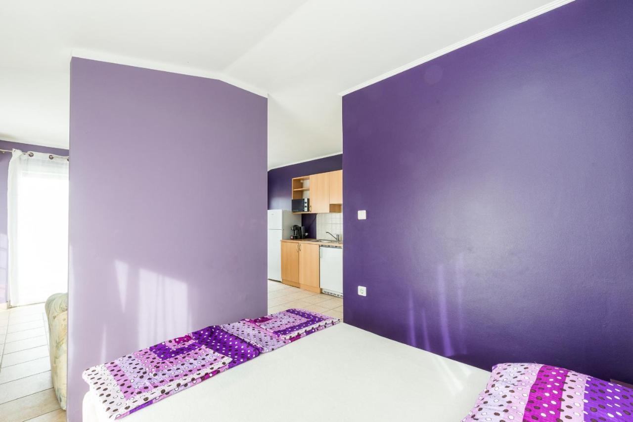 Apartments Mahnet Vir Δωμάτιο φωτογραφία