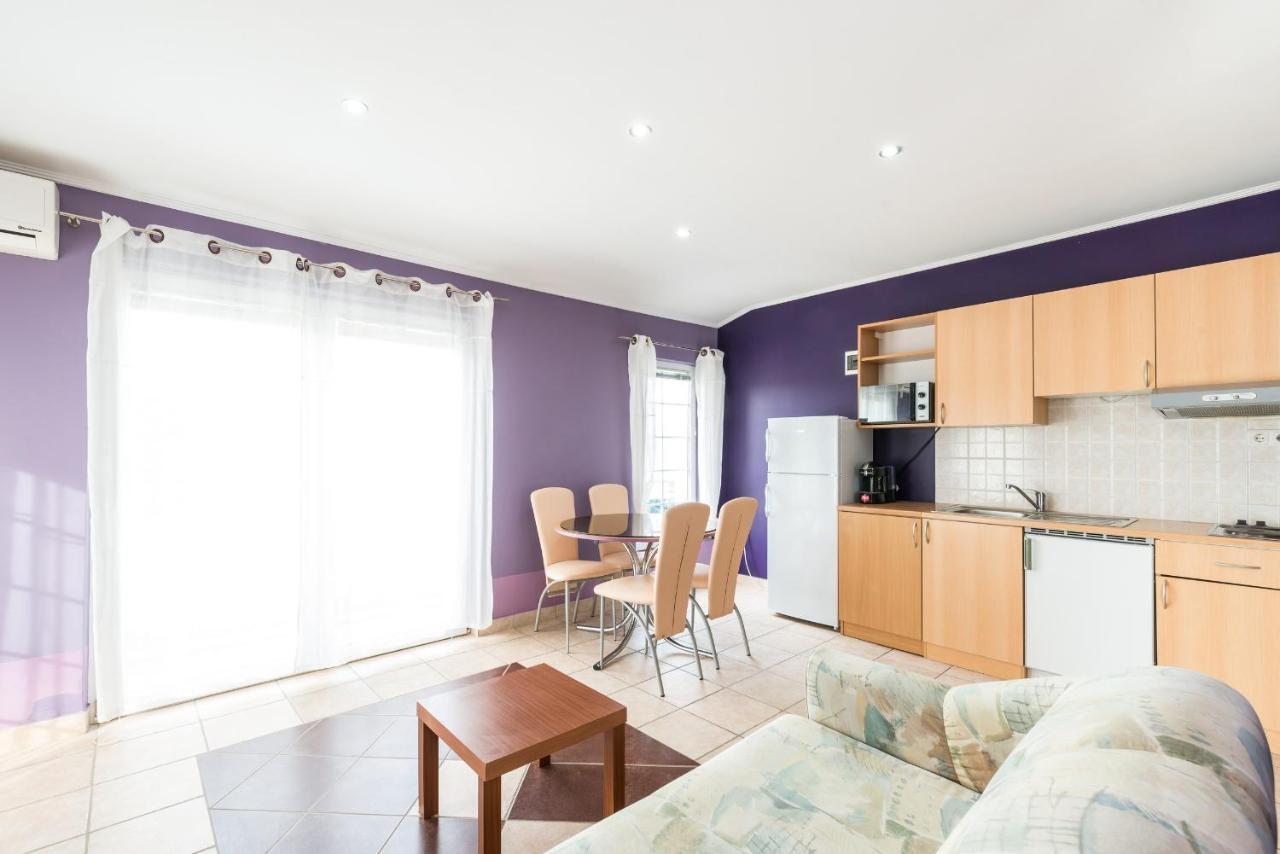 Apartments Mahnet Vir Δωμάτιο φωτογραφία